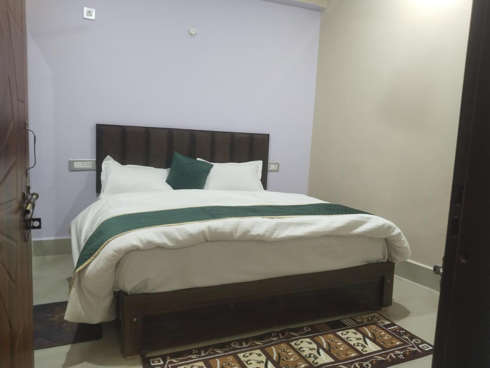 Hotel Dixit Residency Vrindāvan Exterior foto
