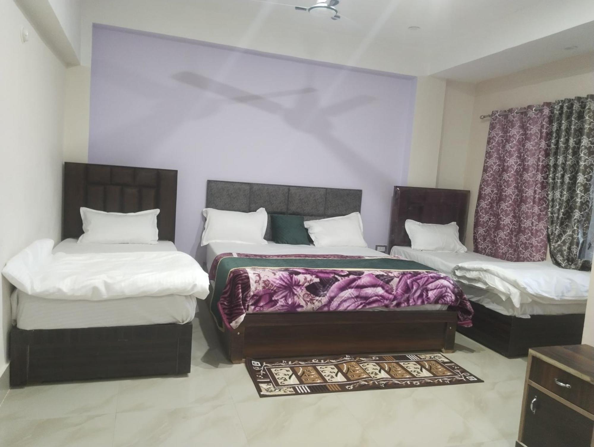 Hotel Dixit Residency Vrindāvan Exterior foto